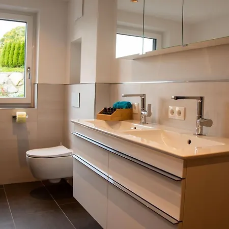 Neue Sonnberg Living, In-ski Out