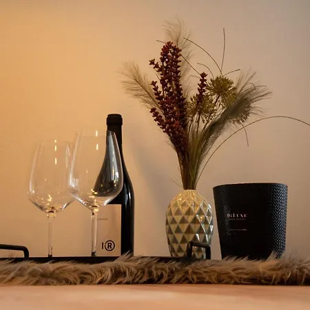 Neue Sonnberg Living, In-ski Out