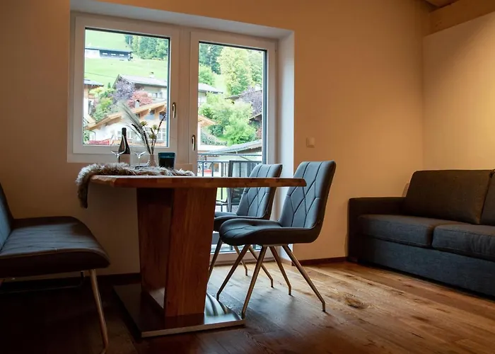 Neue Sonnberg Living, In-ski Out *