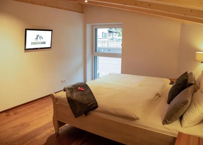 Neue Sonnberg Living, In-ski Out *