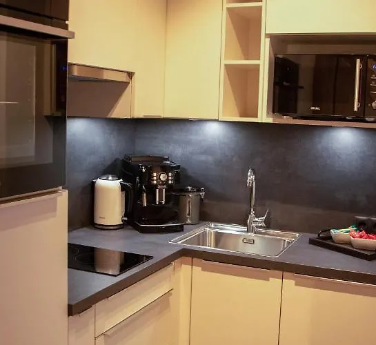 Neue Sonnberg Living, In-ski Out Apartment Brixen im Thale