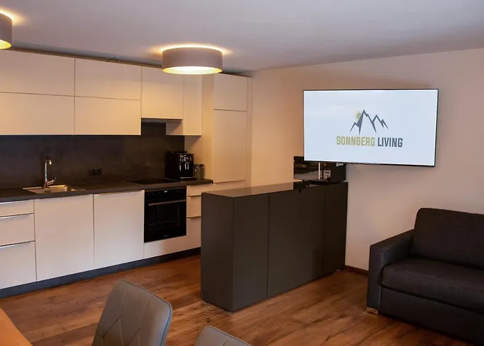 Neue Sonnberg Living, In-ski Out