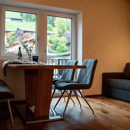 Neue Sonnberg Living, In-ski Out *