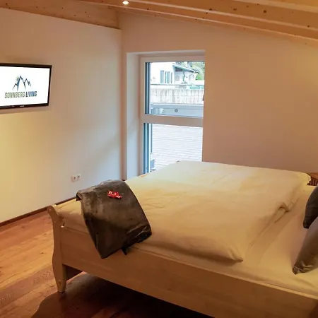 Neue Sonnberg Living, In-ski Out *